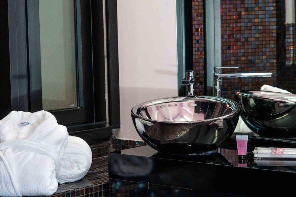 Hotel Loob Madrid (Adults Only) Торрехон-де-Ардос Екстер'єр фото